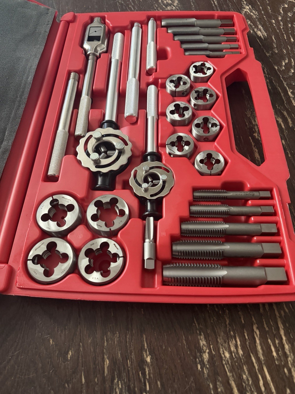 NEW NOS Snap-on™ TD9902B 25-piece Tap and Die Set SAE in Case 1/2″ – 1″ NF NC