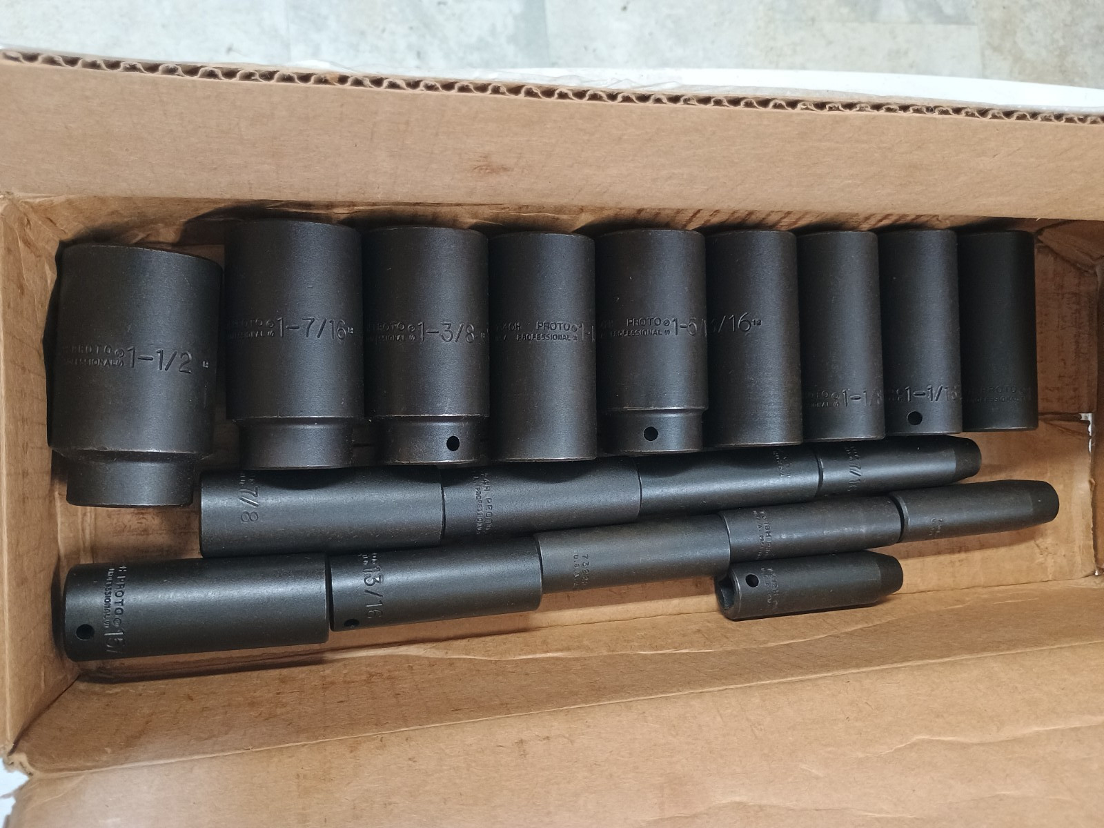 Proto USA 19 pc 1/2″ Drive 3/8″ to 1-1/2″ Impact 6 Point Deep Well Socket Set