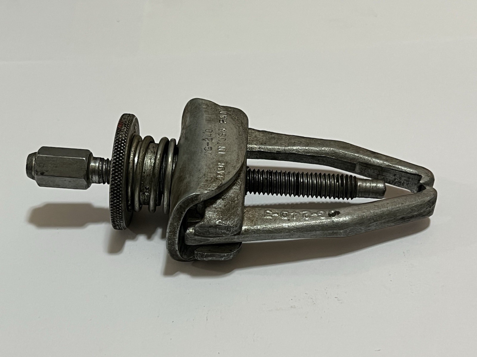 Snap On CG-240 2-Ton 2-Jaw Gear Bearing Puller 3″ Spread 2-1/2″ Reach USA NICE