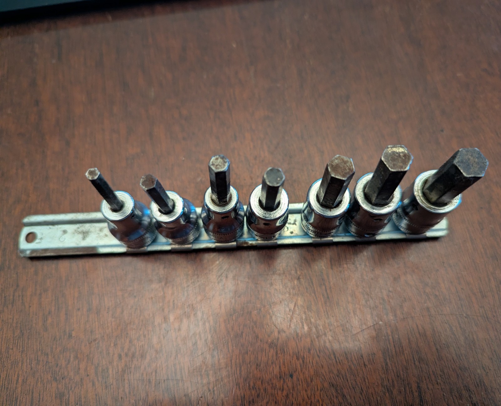 Snap On 3/8″ Drive Metric Hex Bit Socket Set 4-10mm 207EFAMY