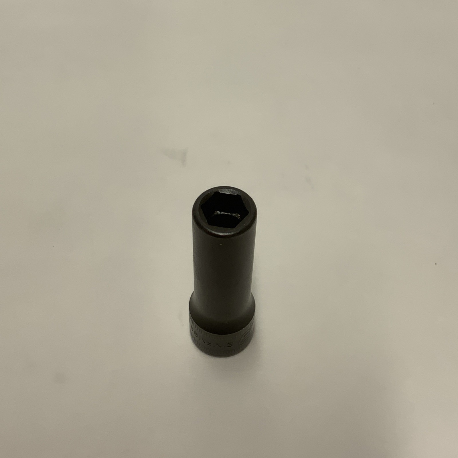 Snap-on Tools USA NEW 3/8″ Drive 6-POINT Metric 9mm deep Impact Socket SIMFM9A