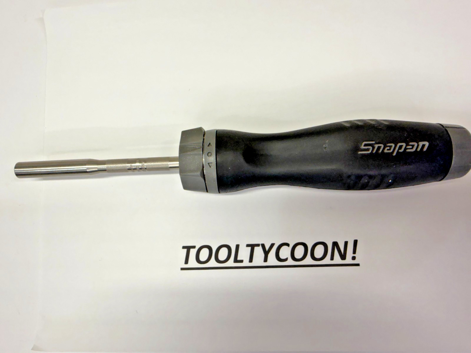 Snap-on Tools NEW GREY (DT) Soft Grip Ratcheting Screwdriver w/Bits SGDMRC44BDT
