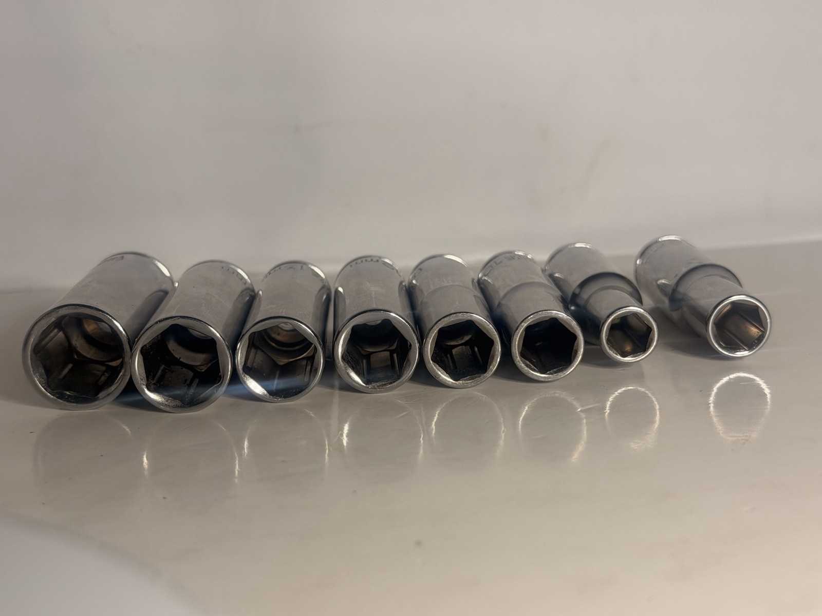 Quinn 3/8” Drive Deep Socket Set Metric 8 Pieces 8,9,10,11,12,13,14,15mm 6 Point
