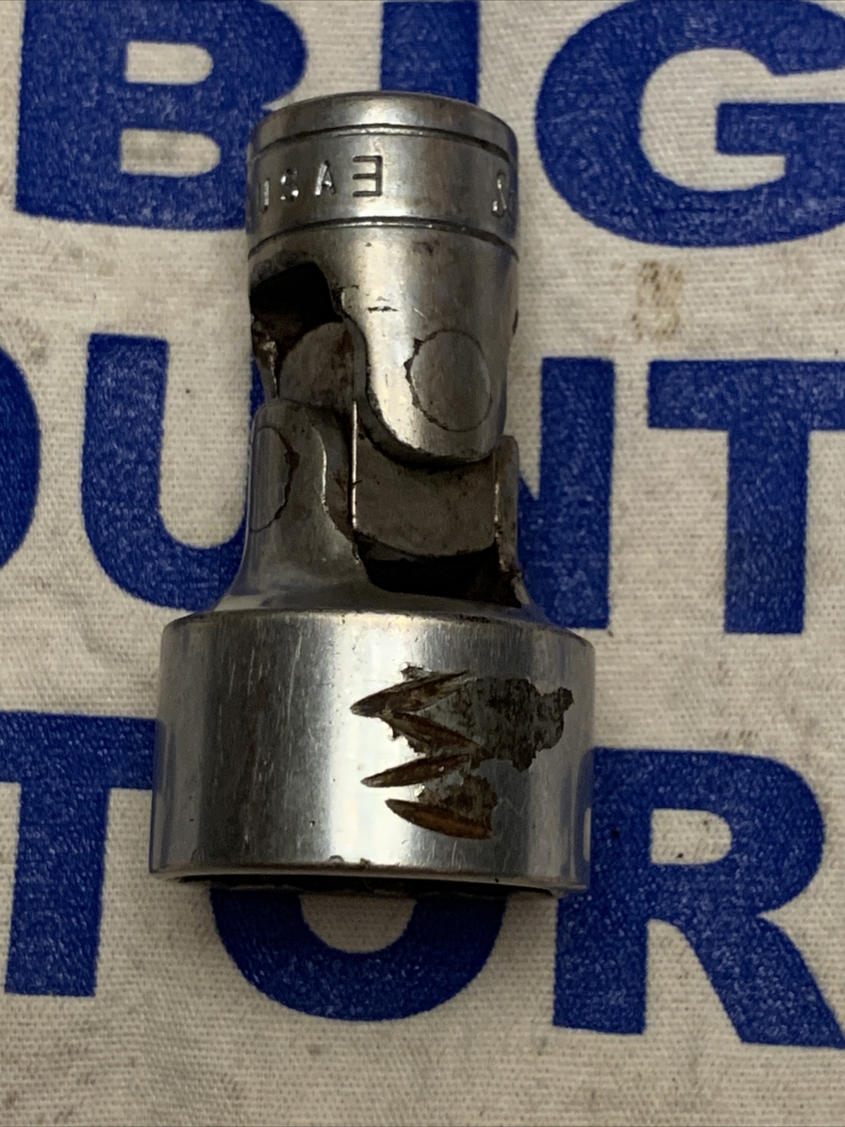 1963 Snap-on USA 3/8″ Drive 7/8″ 12pt SAE Chrome Swivel Universal Socket FU28A