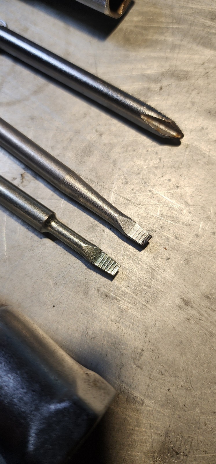 Mercedes W126 Emergency Tools