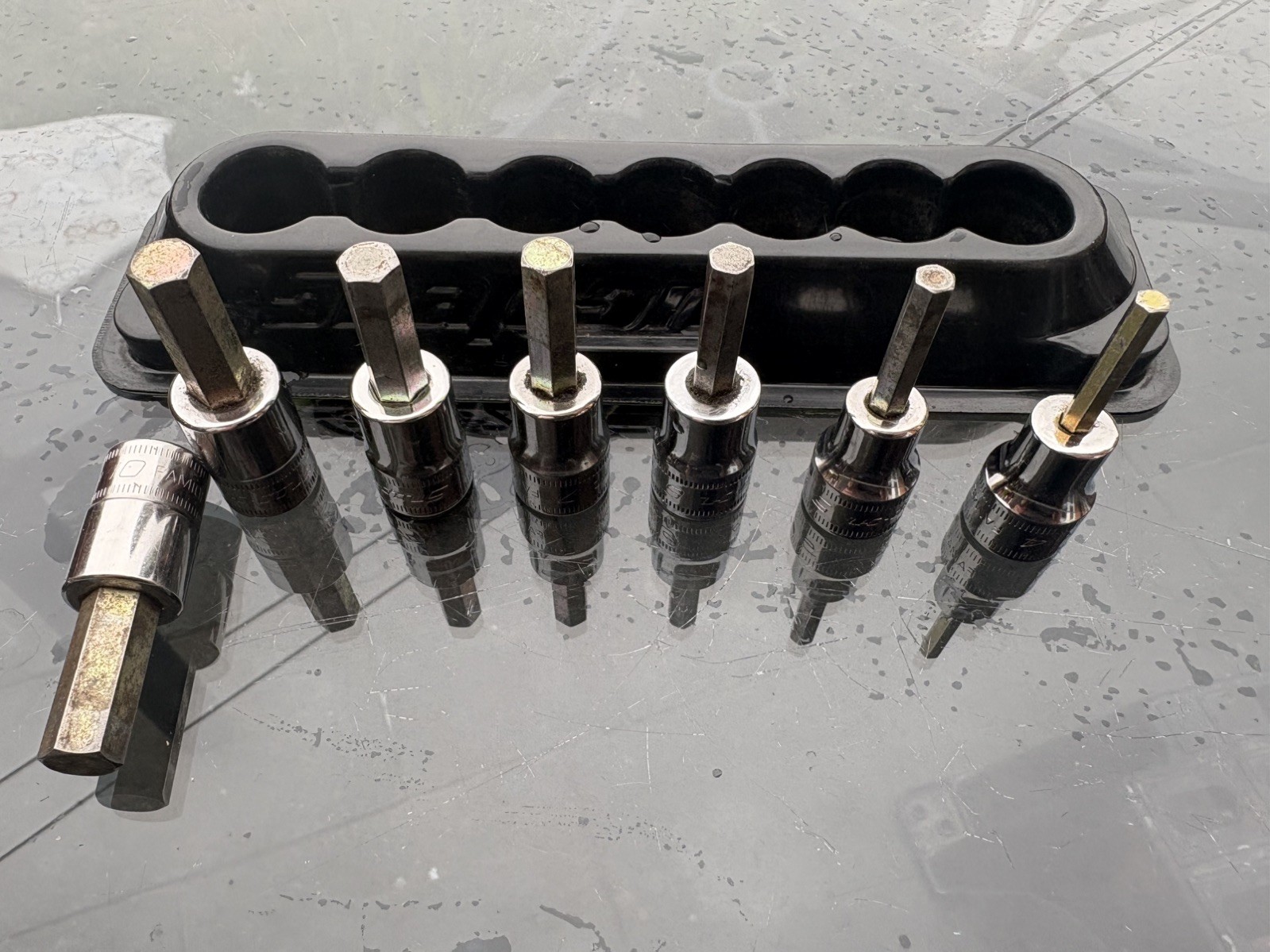 Snap-on 207EFAMY 7 Piece 3/8″ Drive Metric Hex Bit Socket Set 4MM-10MM