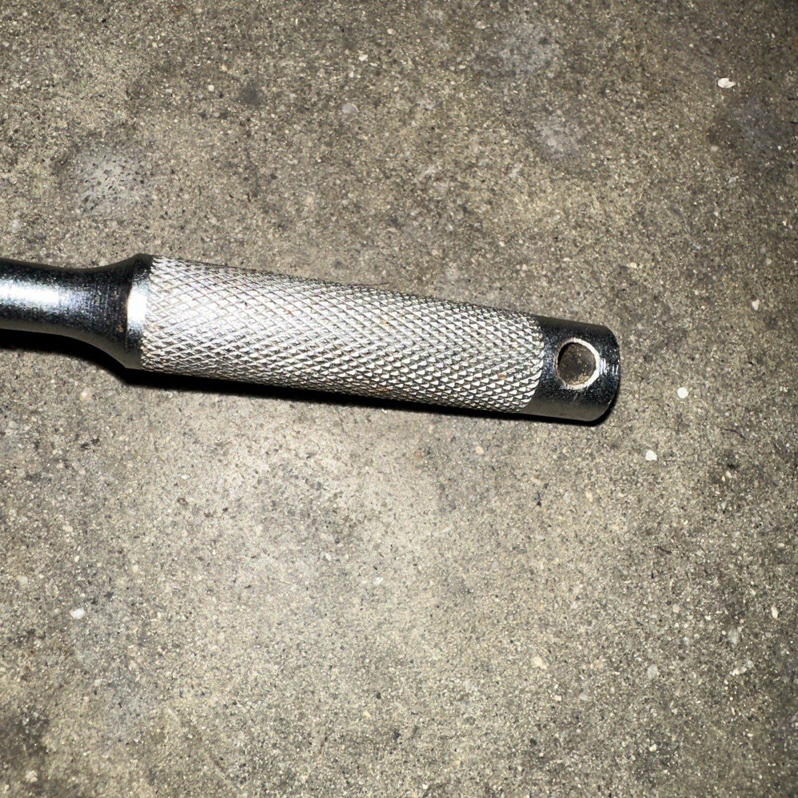Husky CM-50 1/4″ Flex Handle Breaker Bar