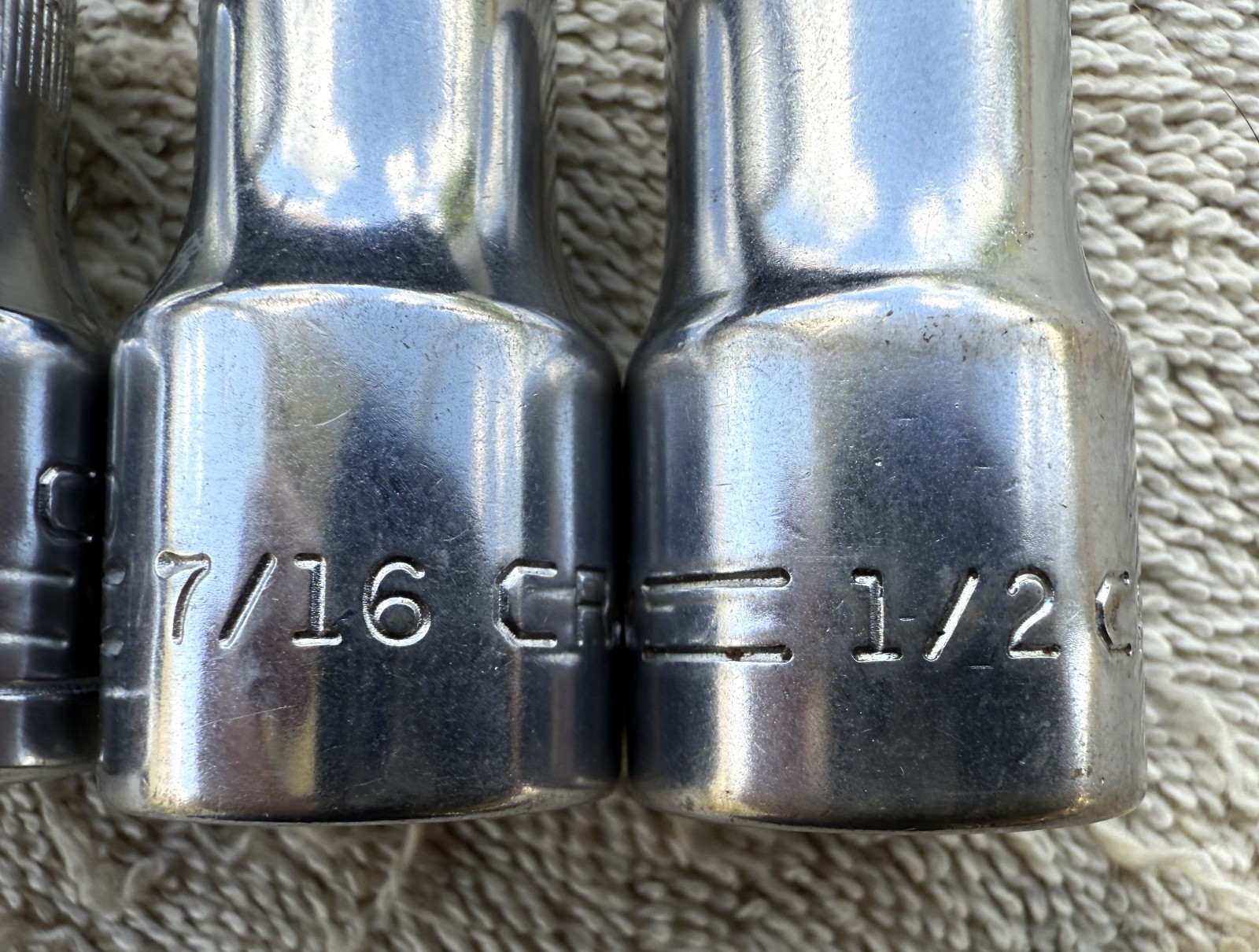 LOT OF 8, 1/2 INCH DRIVE SOCKETS AS PICTURES AND DESCRIBED