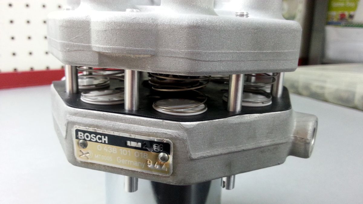 Bosch Fuel Distributor (8 Cylinders) Alignment and Assembly Tool W900100890808