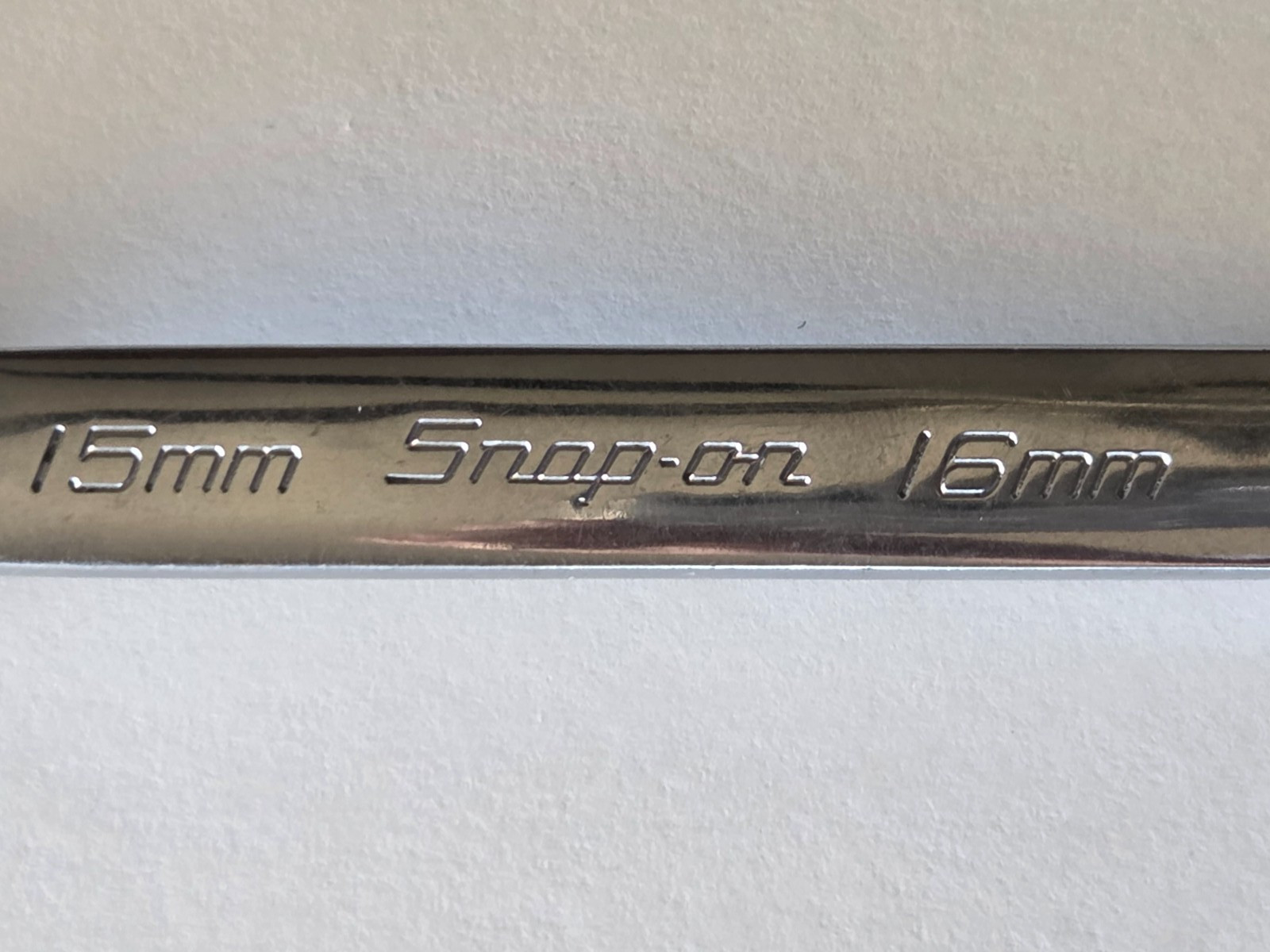 Snap-On Tools USA 12 Point 15mm x 16mm Short Offset Box End Wrench XSM1516A