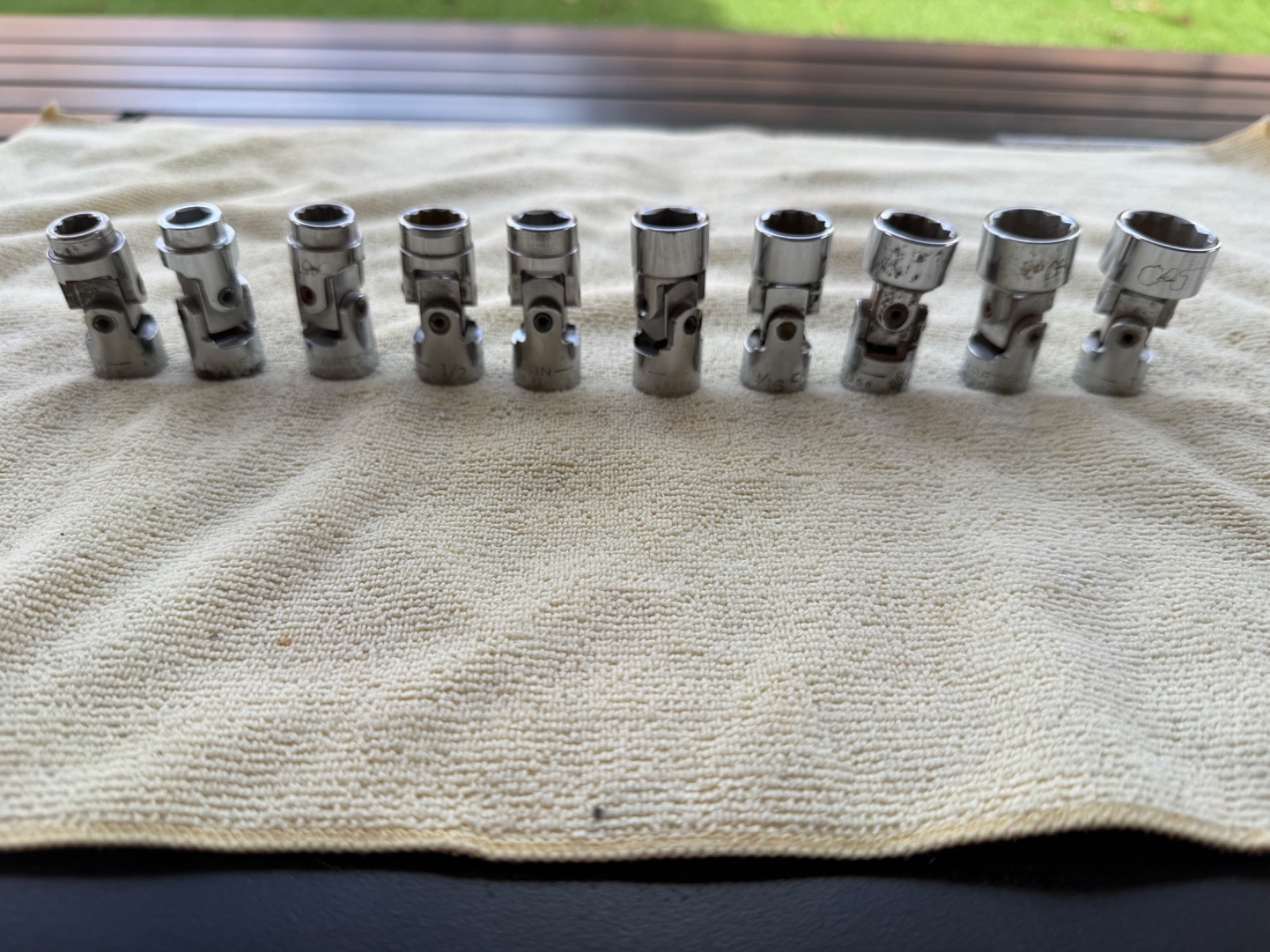 CRAFTSMAN 3/8″ DRIVE SWIVEL SOCKETS – 10 TOTAL- V & G, 7-12 POINT., 3 – 6 POINT