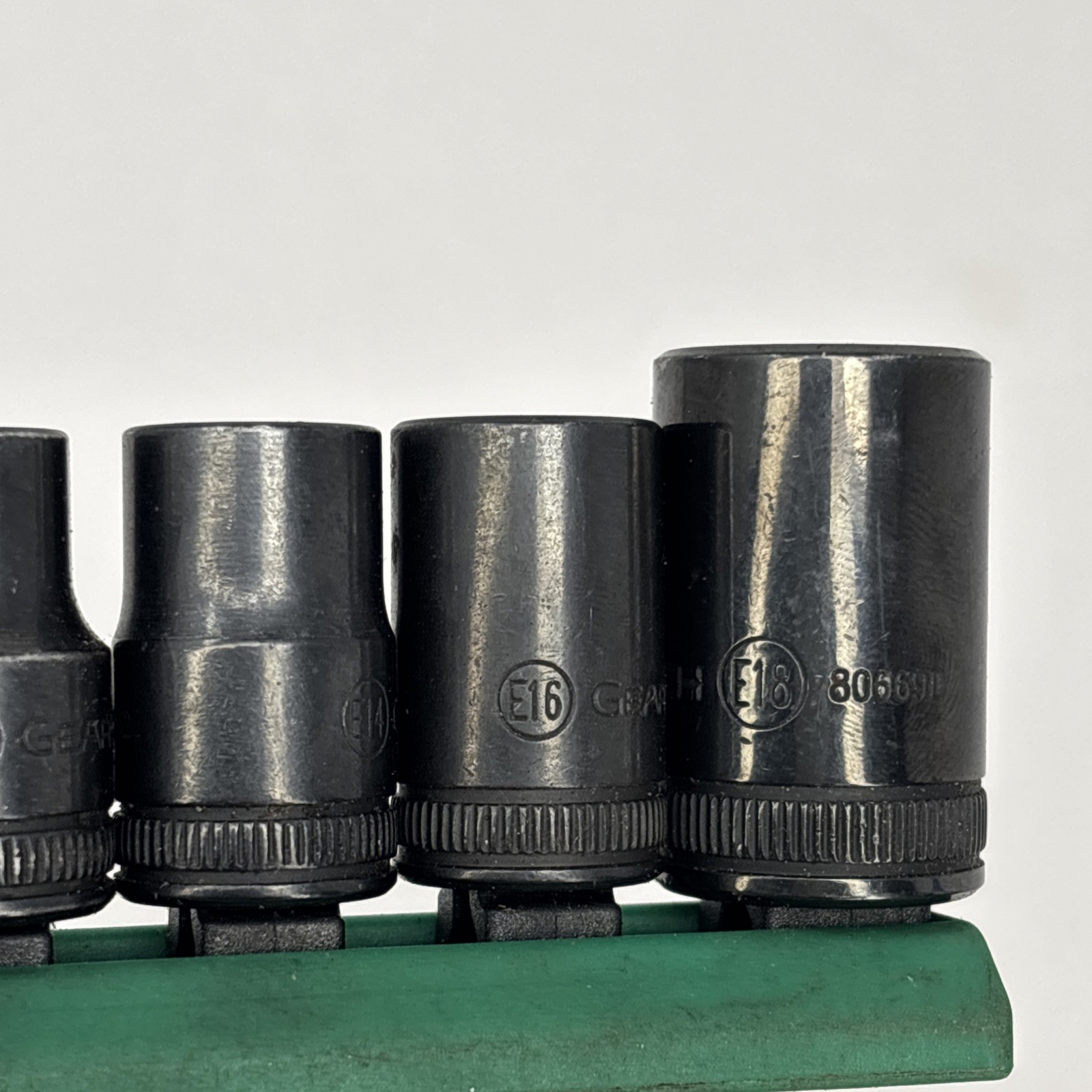 Gearwrench External Torx Socket Set 1/4″ 3/8″ 1/2″ Drive 10Pc W/ rail