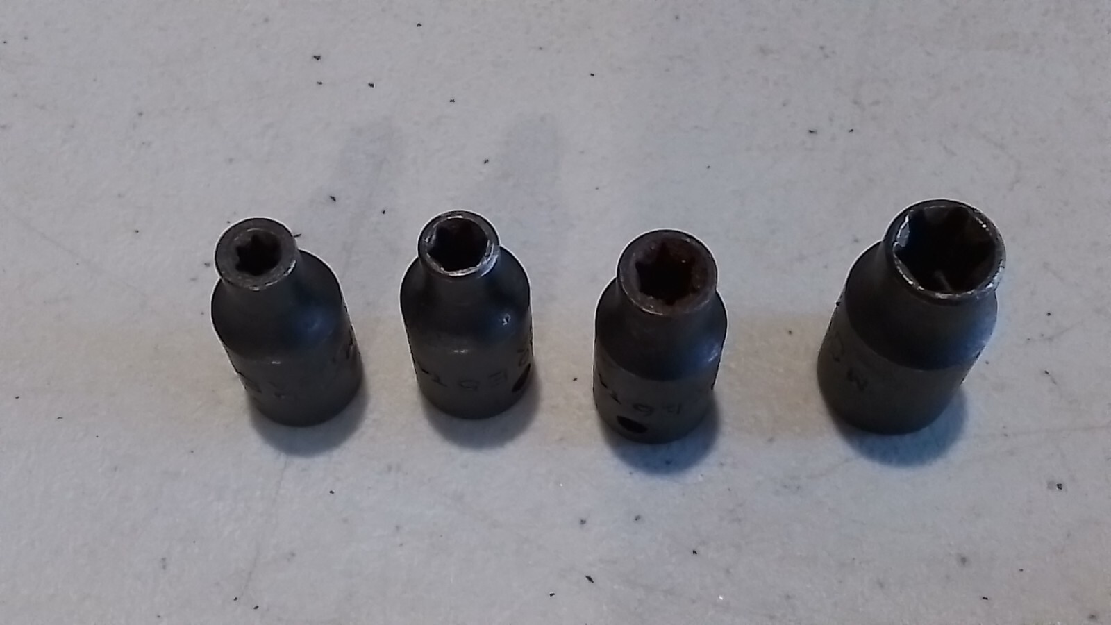 SNAP ON&MAC METRIC 11 PI. INVERTED TORX SOCKET SET E4,5,6,8,10,12,14,16,18,20,24