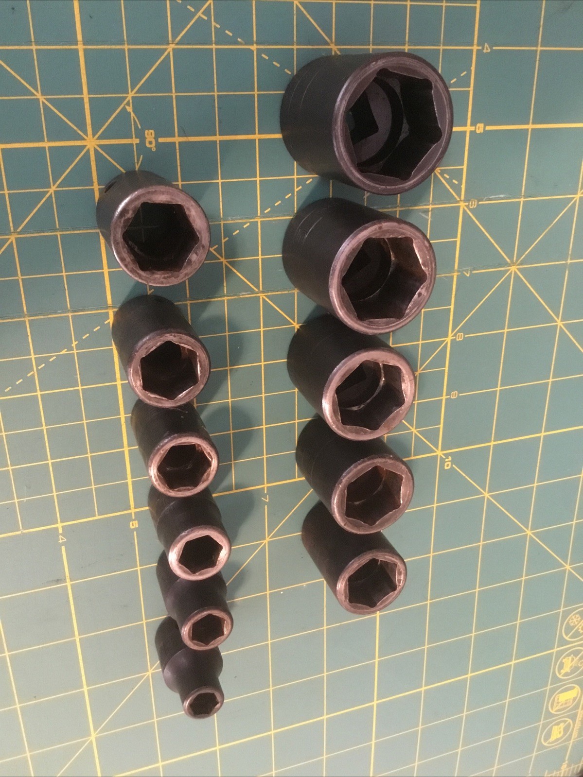 SNAP-ON 9 DRIVE SAE SHALLOW IMPACT SOCKETS (1In, 7/8 3/16 11/16. 5/8 7/16 3/8)