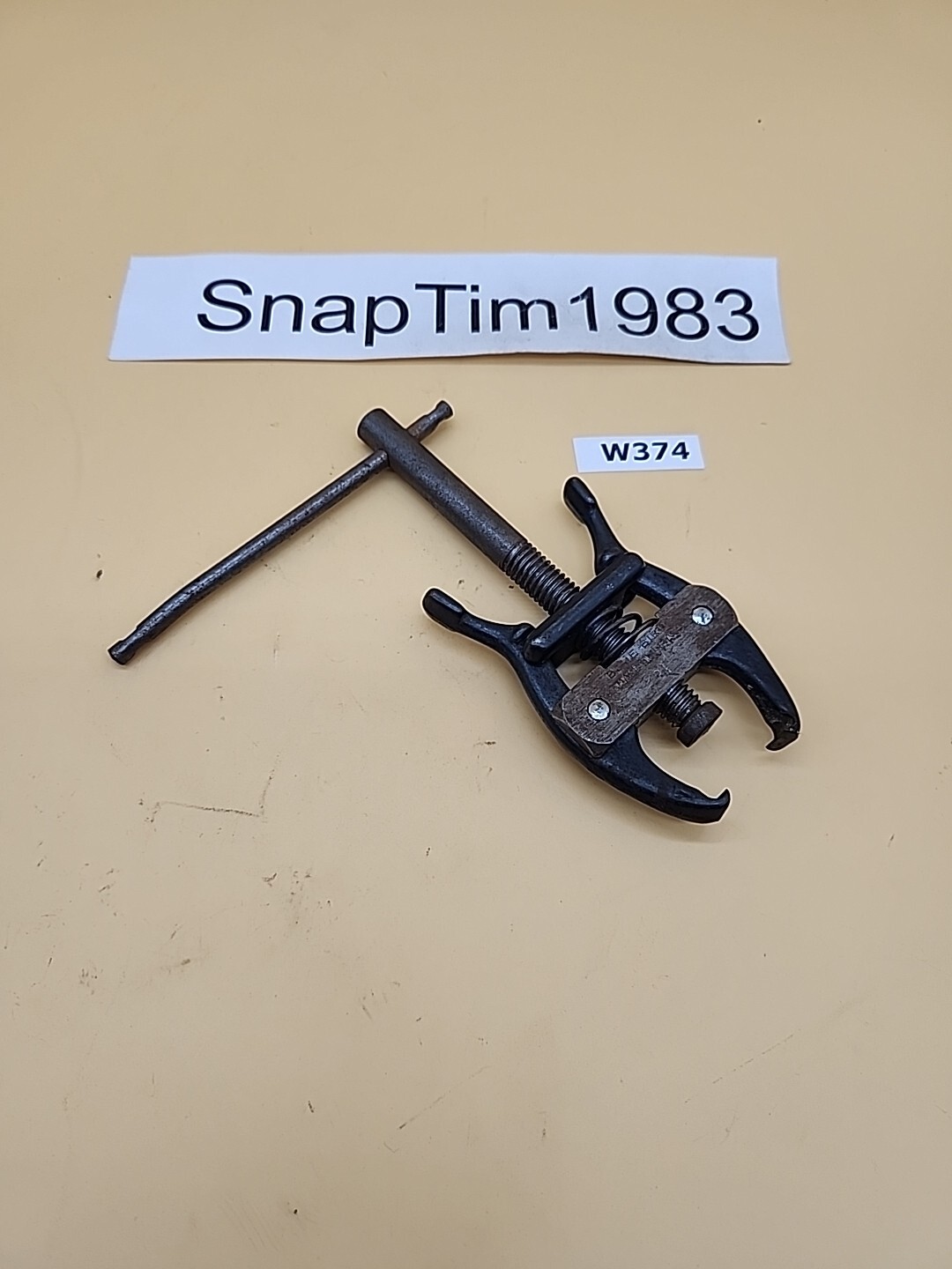 Blue Bird No. 21 Spring Loaded Battery Terminal Puller USA