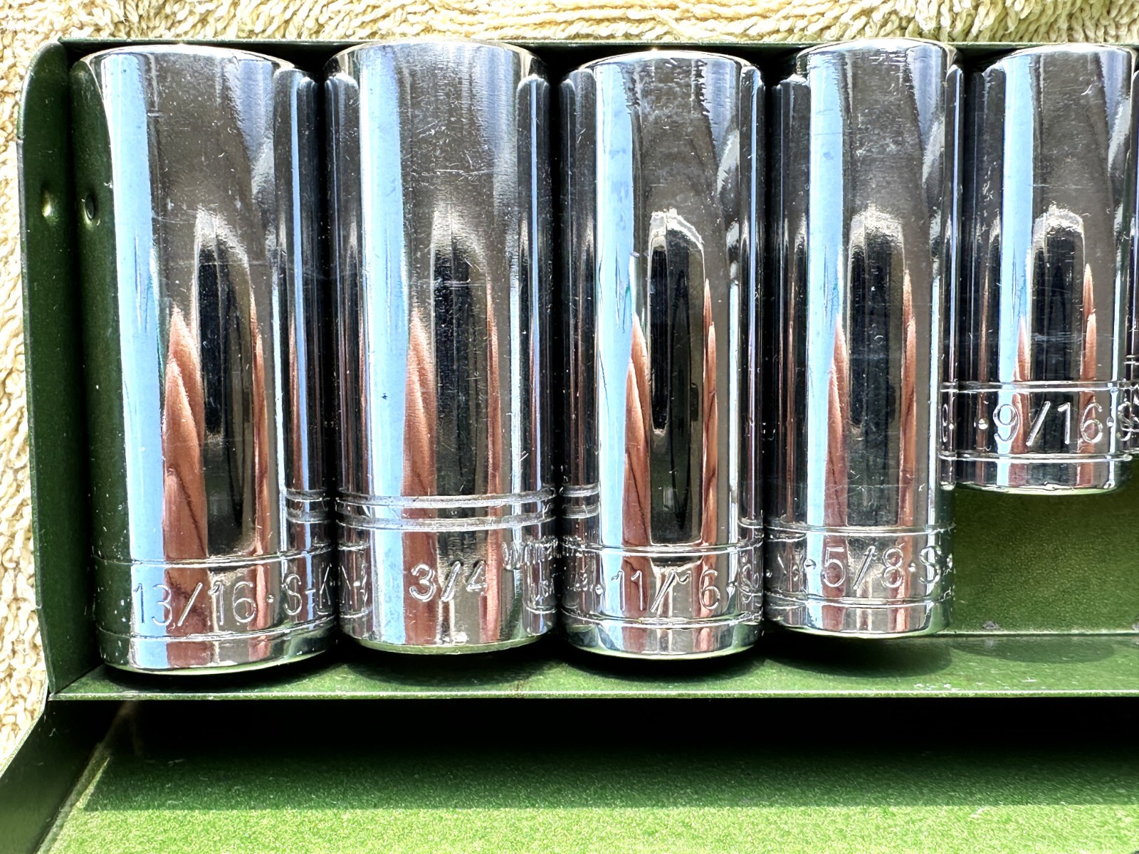 S-K PROFESSIONAL TOOLS 8 PC 3/8 INCH DRIVE SAE SOCKET SET NO. 404 SERIES