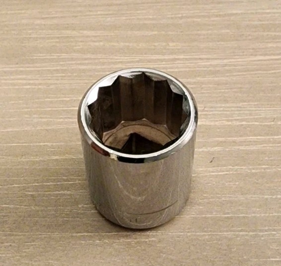 Craftsman 11/16″ Socket 12 Point 3/8” Drive EE 44336 (Taiwan)