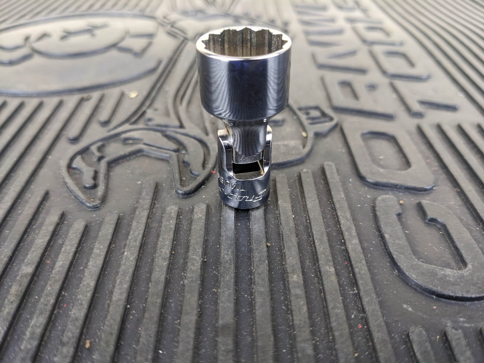 #at472 SNAP ON NEW TMU181A 9/16″ 12 POINT 1/4″ DRIVE SAE UNIVERSAL SWIVEL SOCKET