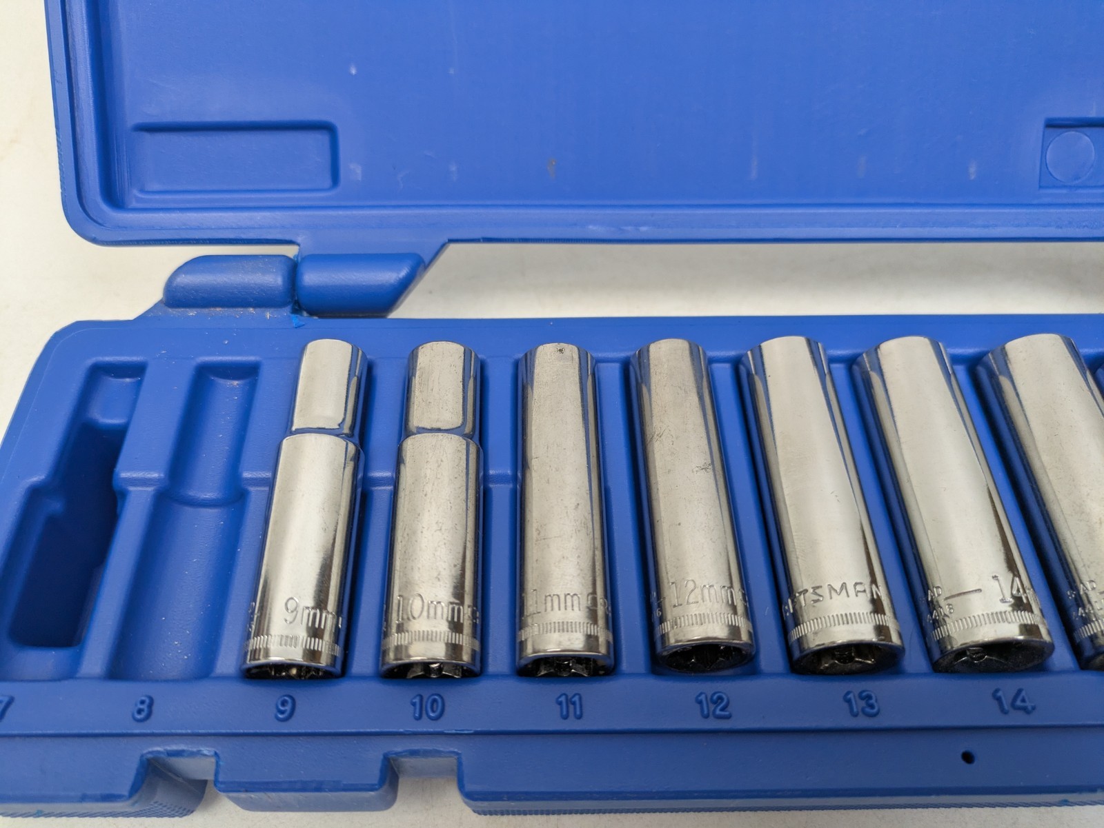 Craftsman 3/8″ Metric Socket Set 12 Point Deep Drive S-AD S-AC 9mm – 19mm 11 Pc.