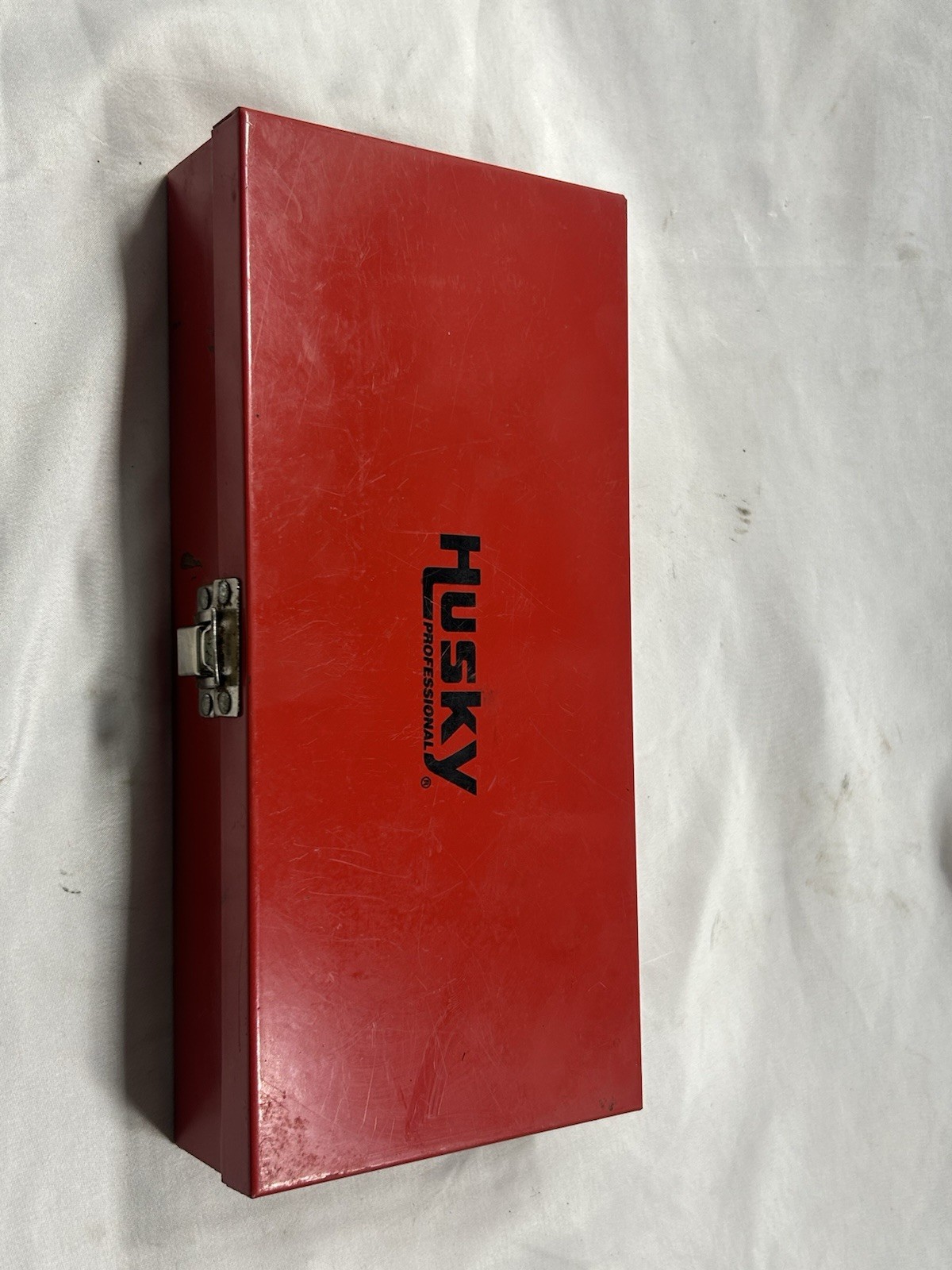 HUSKY PROFESSIONAL 12 Piece 3/8” Drive Socket Set #40003 Metal Case Made In USA