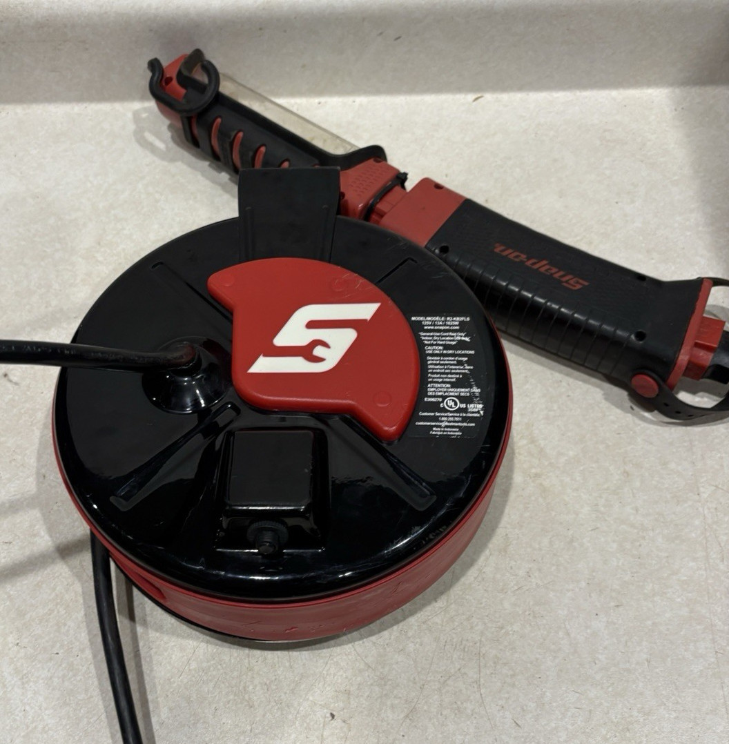 Snap-On Retractable Shop Drop Light Stick Wand w/30’ Cord Reel R2-KB2FLS