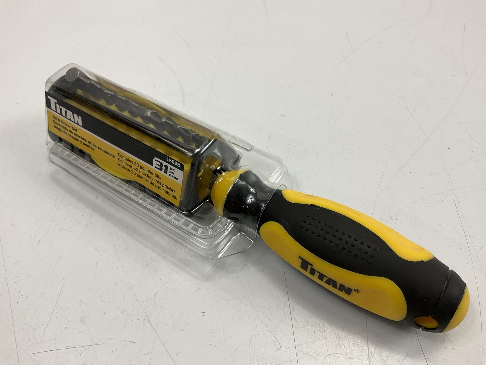Titan 16068 31-Piece Multi-Bit Screwdriver Set – Slotted, Hex, Phillips, Pozi