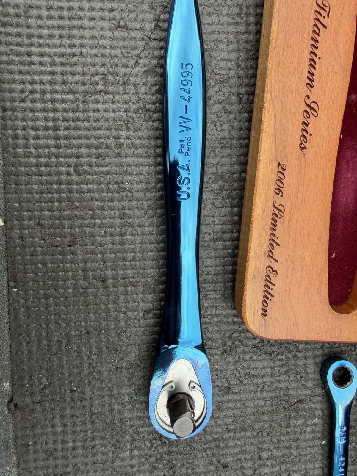 Sears Craftsman USA Nos Rare Blue Titanium Thin Profile Ratchet W Box 44995 3/8”