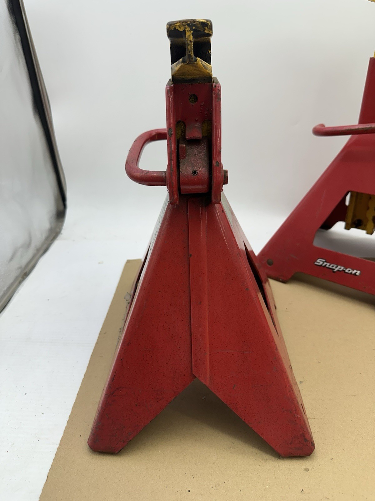 Pair of 2 Snap-On Professional Tools USA 5-Ton Capacity Jack Stands Model YA-875