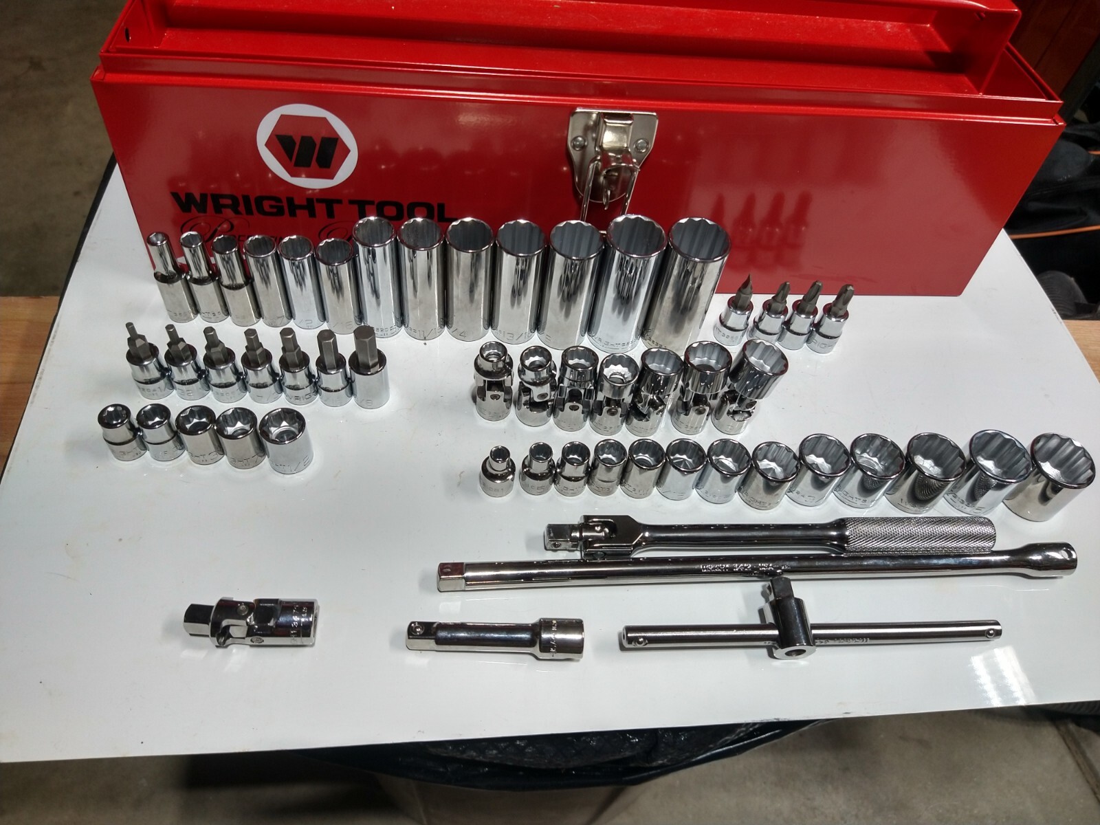 Wright Tool 348 SAE 3/8 Inch Drive Socket Set 6 8 12 Point with Bits Made In USA