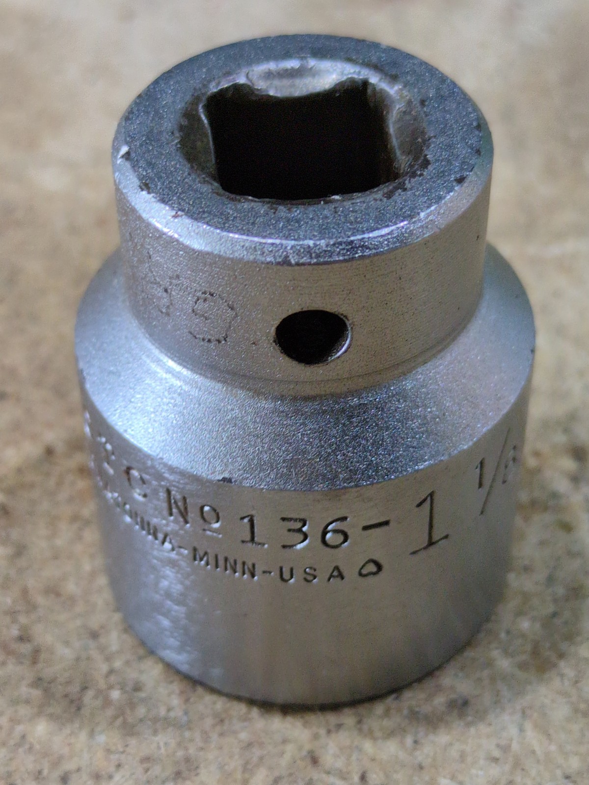 OTC Owatonna Minn USA 12 Point 1-1/8″ 1/2dr. Socket No. 136 Made By Wright Tool