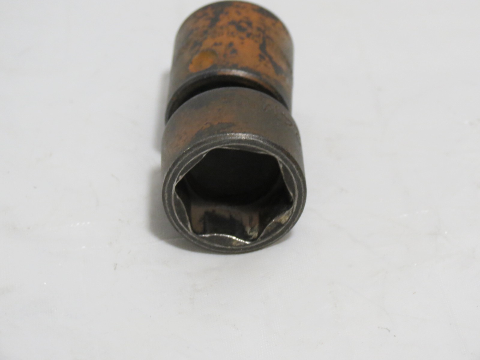 Proto 74424MP 1/2″ Drive 24mm Short 6 Point Impact Swivel Socket Overall 2 5/8″