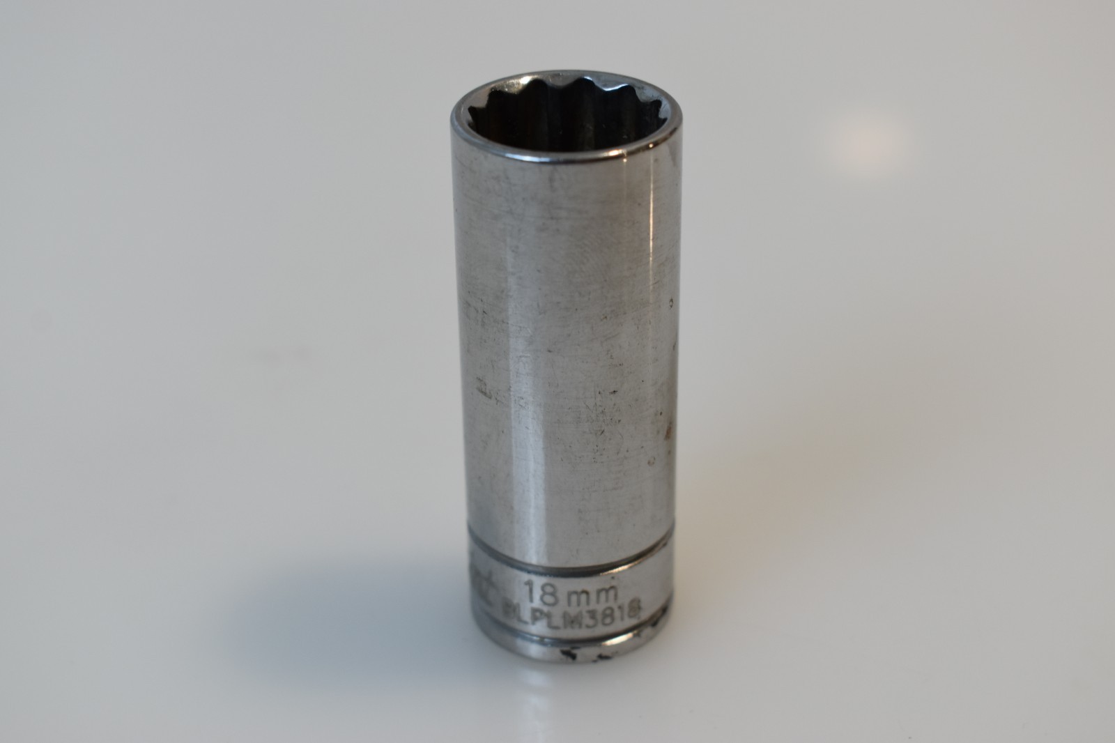 Blue Point Tools BLPLM3818 18mm Metric Deep Socket 3/8″ Drive 12 Point Chrome