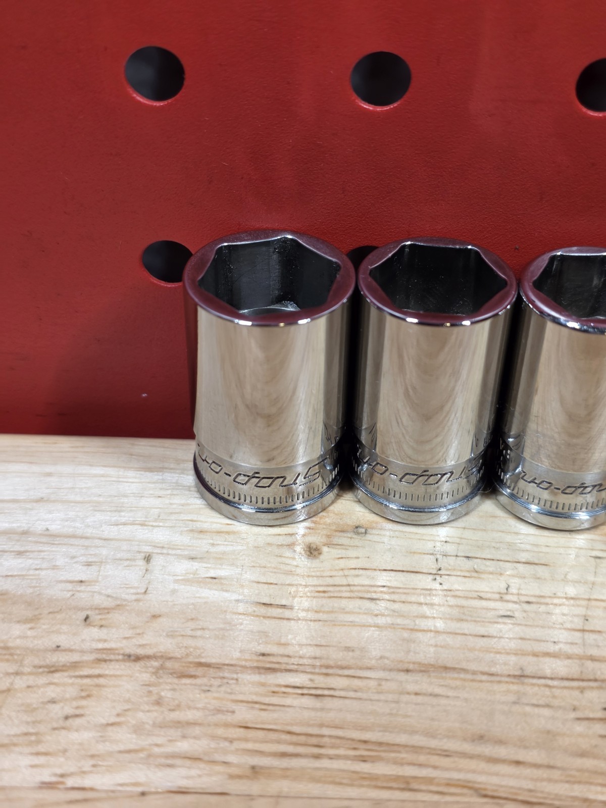 Snap-on 112YTMMSY 5mm-15mm 12-Piece 1/4″ Drive 6-Point Semi-Deep FDX Socket Set