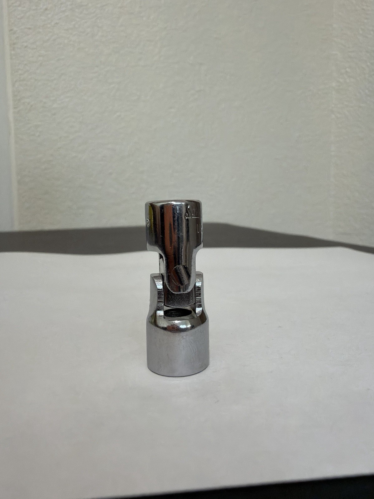 Snap-On Tools USA TMU121 SAE 3/8″ Universal Swivel Socket 1/4″ Dr 12 Pt