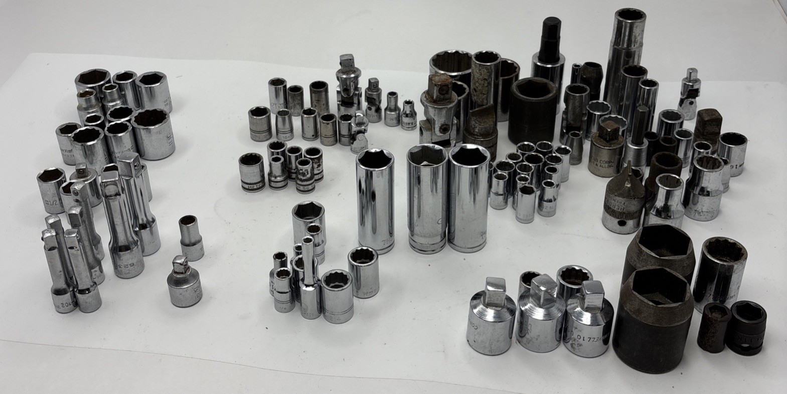 Lot of 100 + USA Assorted Sockets SAE & Metric Mixed Brands Various Drives READ