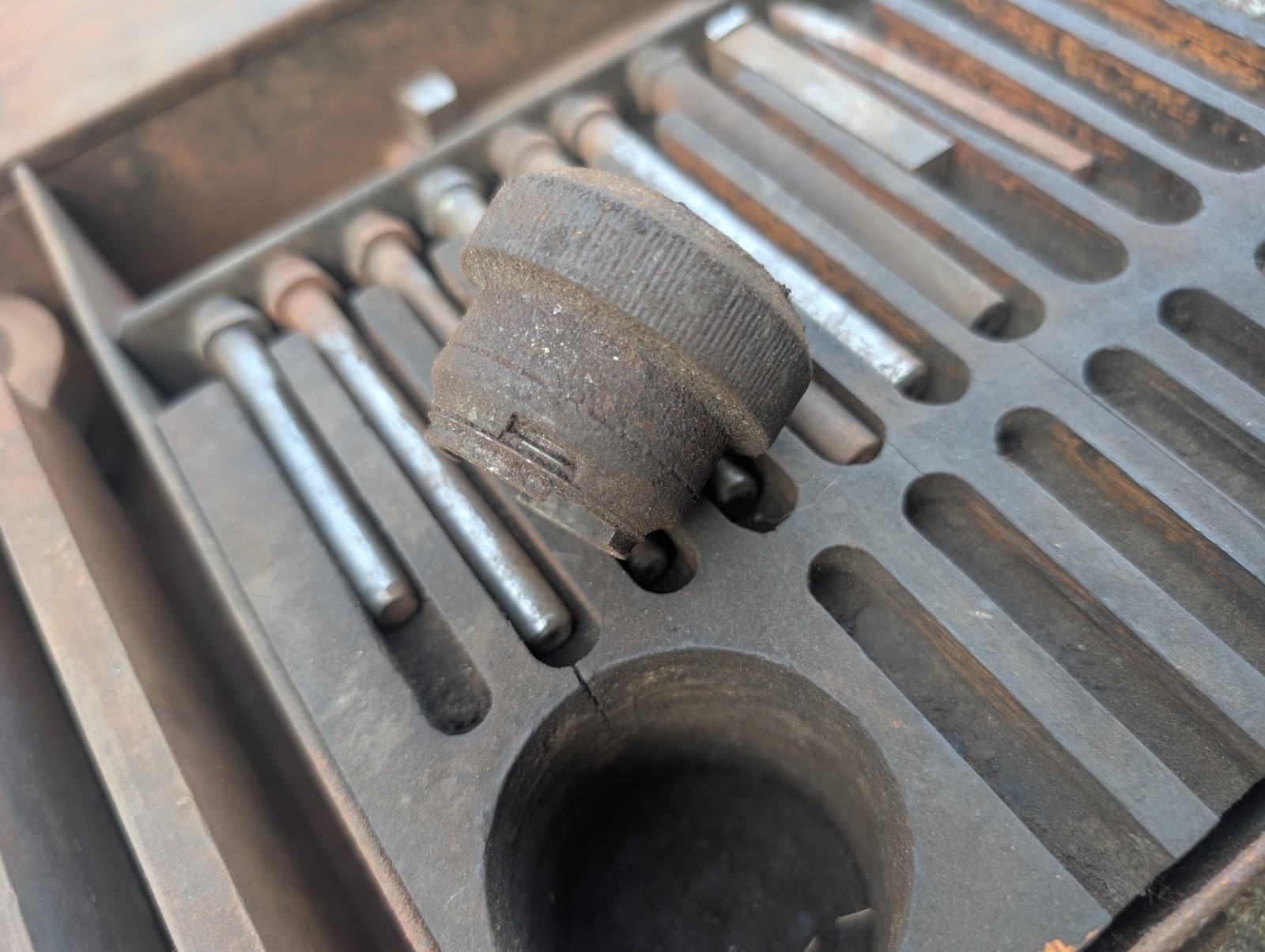 K.O Lee Valve seat cutter tooling Tool Kit In Original Metal Box Aberdeen, SD