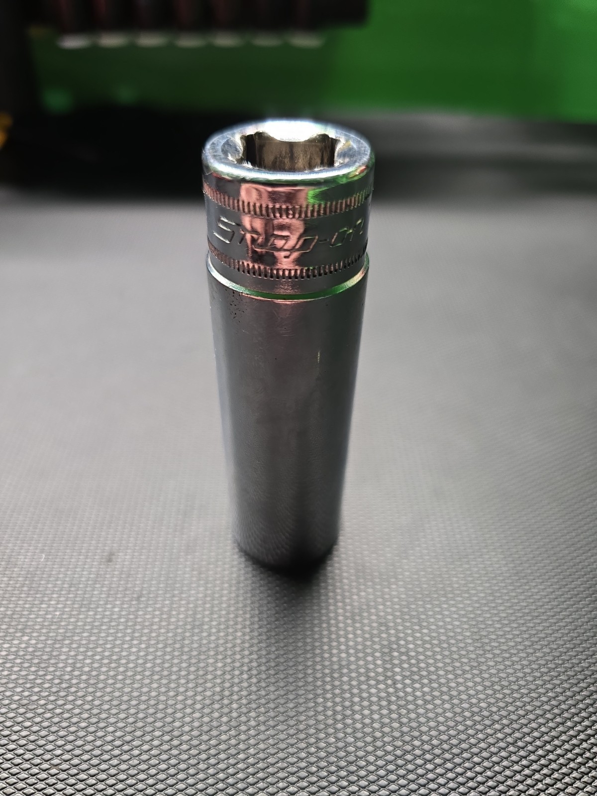 Snap-on Tools USA NEW TSM18 1/2″ Drive 18mm 6-POINT Metric DEEP Socket