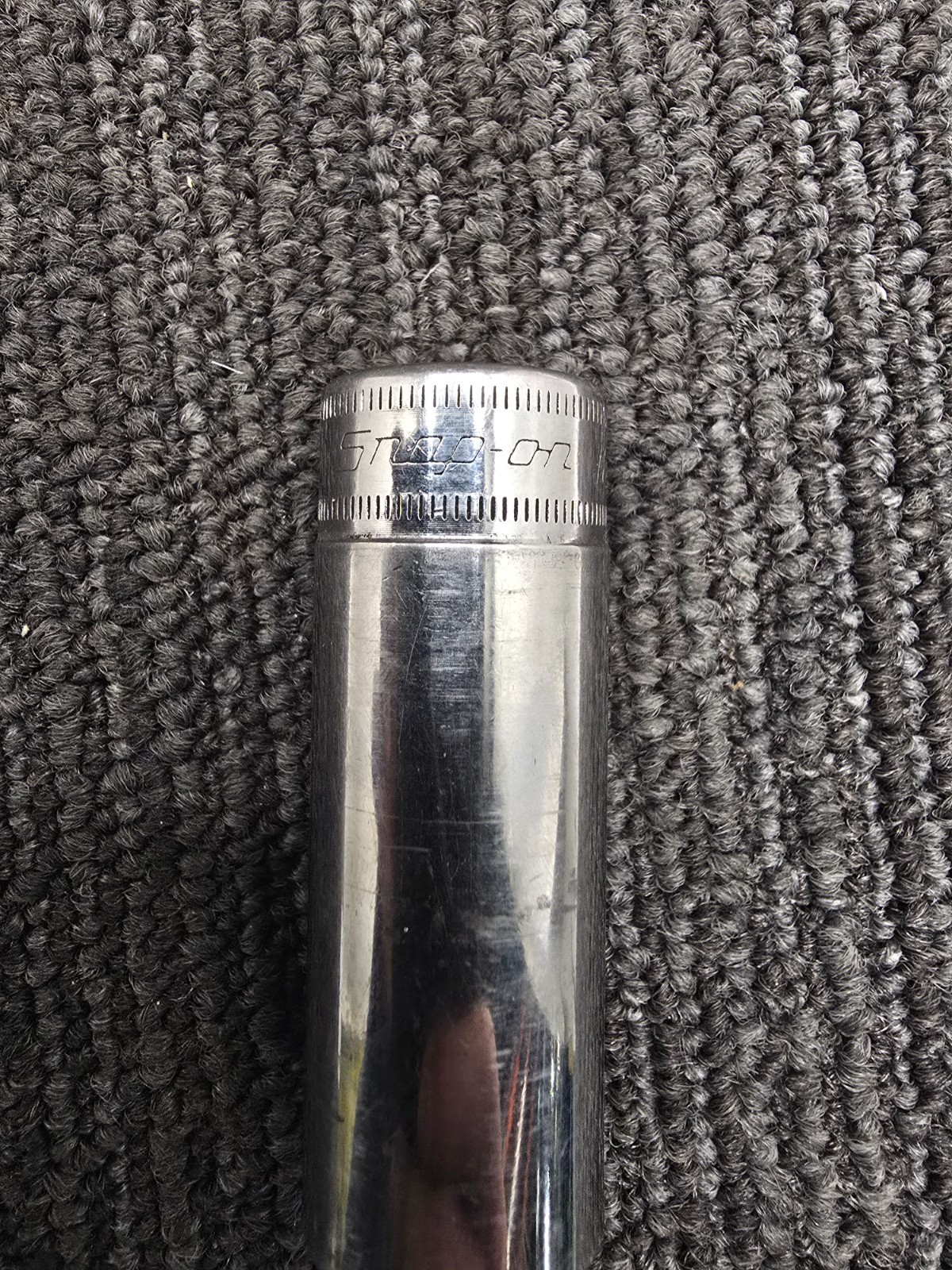 Snap-On SFSM18: 3/8″ Drive 6-Point Metric 18mm Deep Socket *DAMAGED*