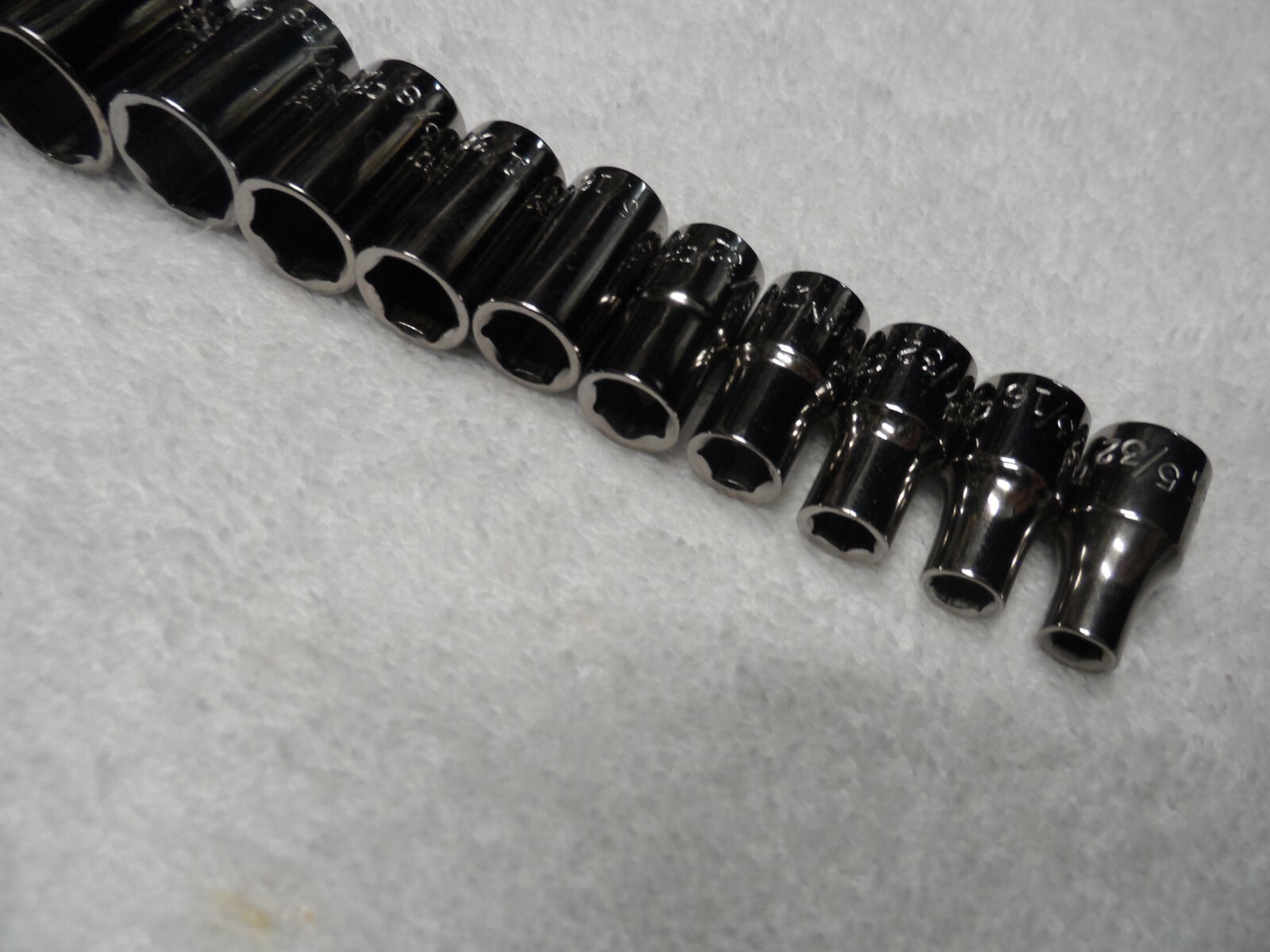 Craftsman 1/4″ Drive SAE Shallow Socket Set NOS USA 6pt (5/32 to 9/16″), 11 pcs