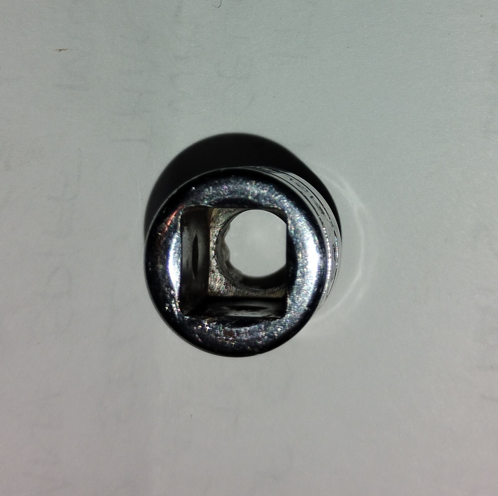 Snap-On 3/8″ Flank Drive Shallow Socket F121