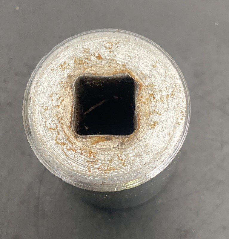 Challenger 1-1/8″ 12 point 1/2″ drive socket 1636