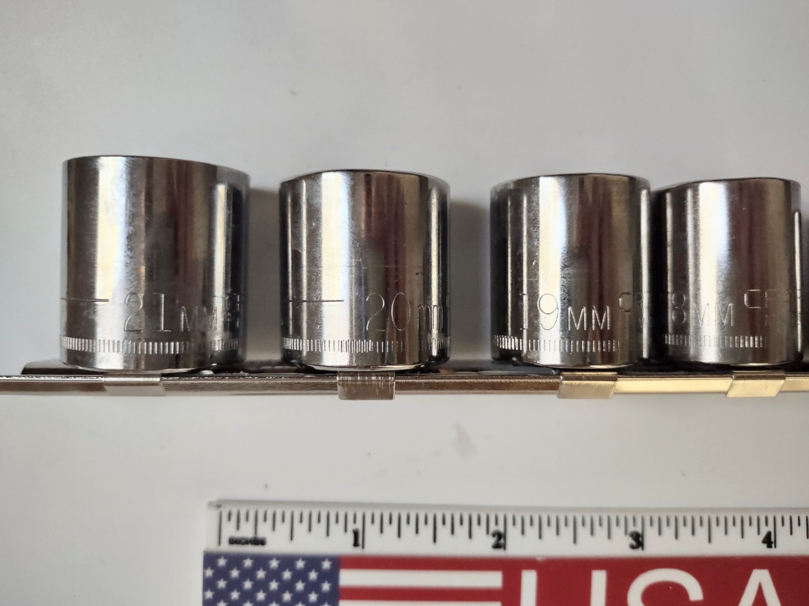 Craftsman USA 14 piece metric sockets 3/8” drive 6 point 7mm-21mm
