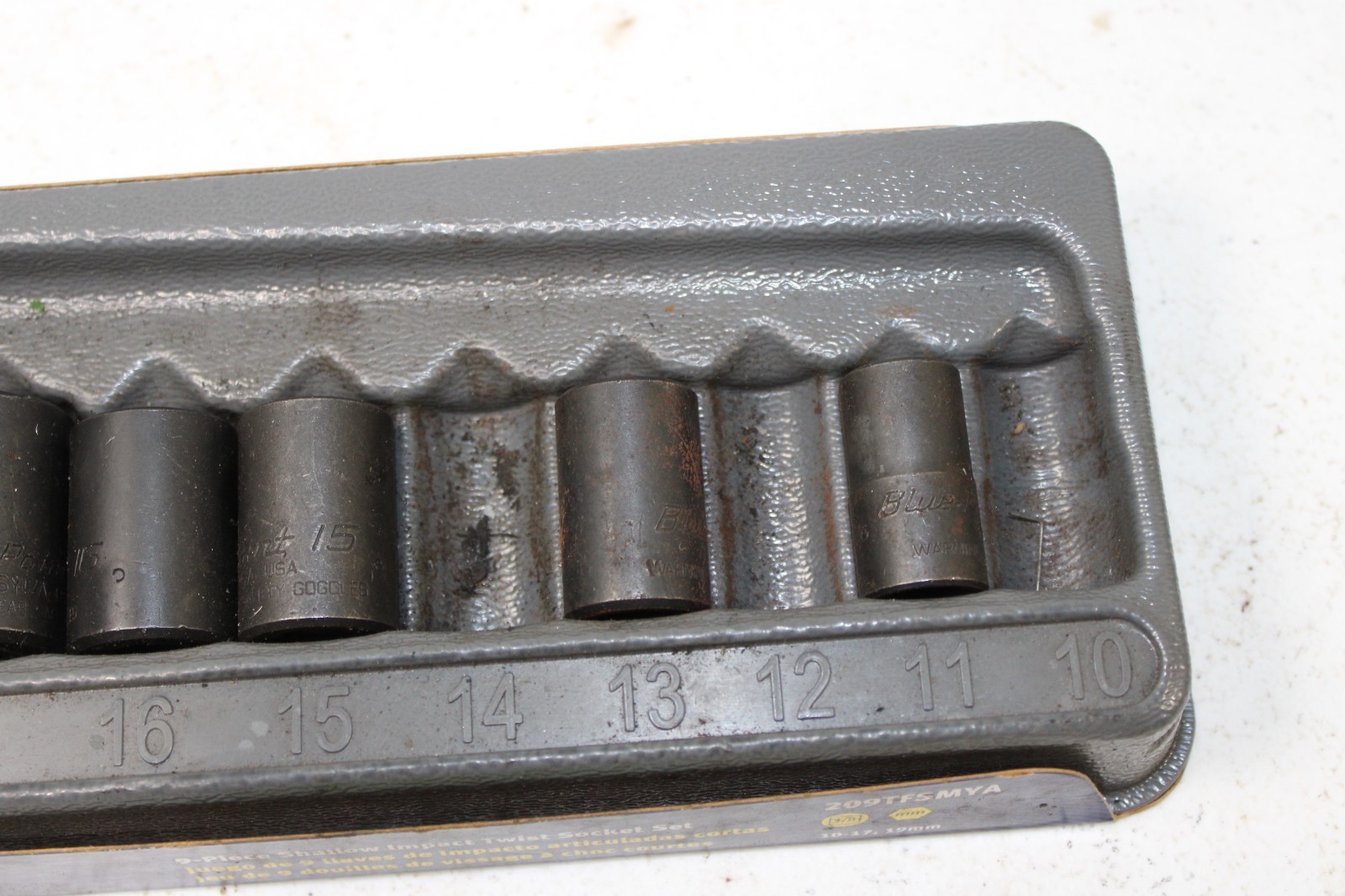 Blue-Point 209TFSMYA 6-Piece 3/8″ Dr Metric/SAE Shallow Twist Impact Socket Set