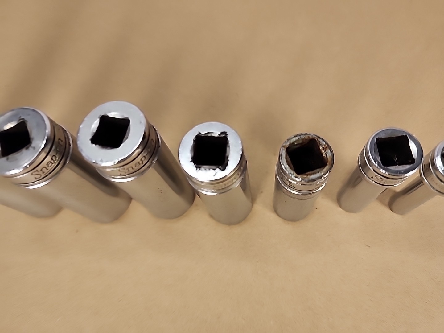 Snap-on Tools 8pc 3/8″ Drive SAE 12pt Deep Standard Sockets SF081-SF241