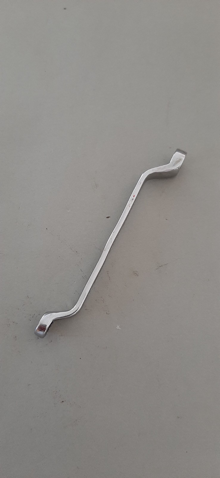 Snap-on XSO810A 1/4″ x 5/16″ 12Pt Short 60° Deep Offset Box Wrench MARKED 627