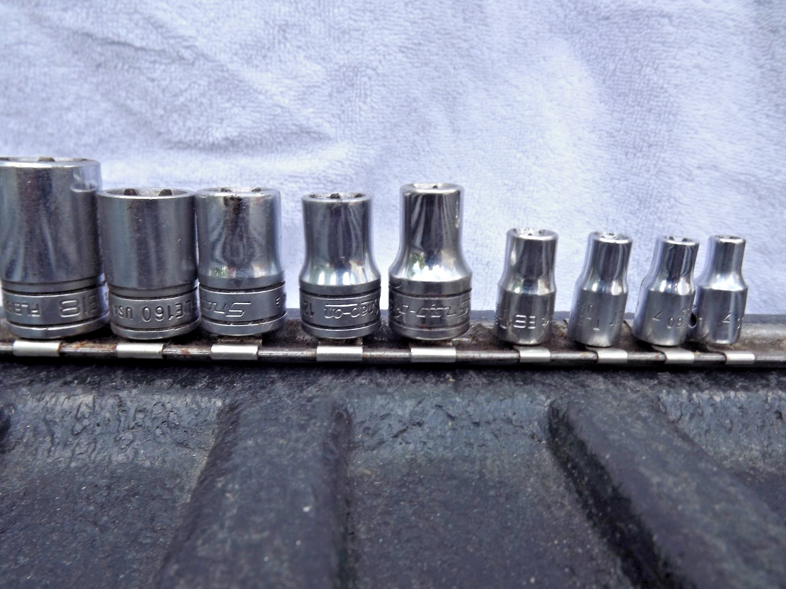 Snap-on FLE SERIES 9-Pc Combination Drive TORX® Shallow Socket Set (E5-E18)