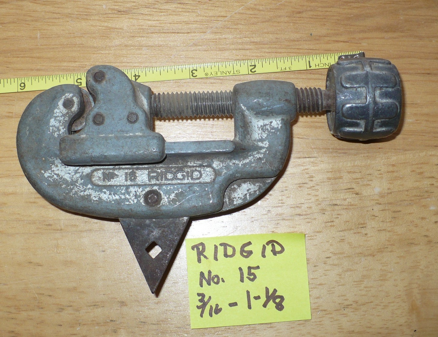 Vintage No. 15 Ridgid 3/16 to 1-1/8 Pipe & Tubing Cutter
