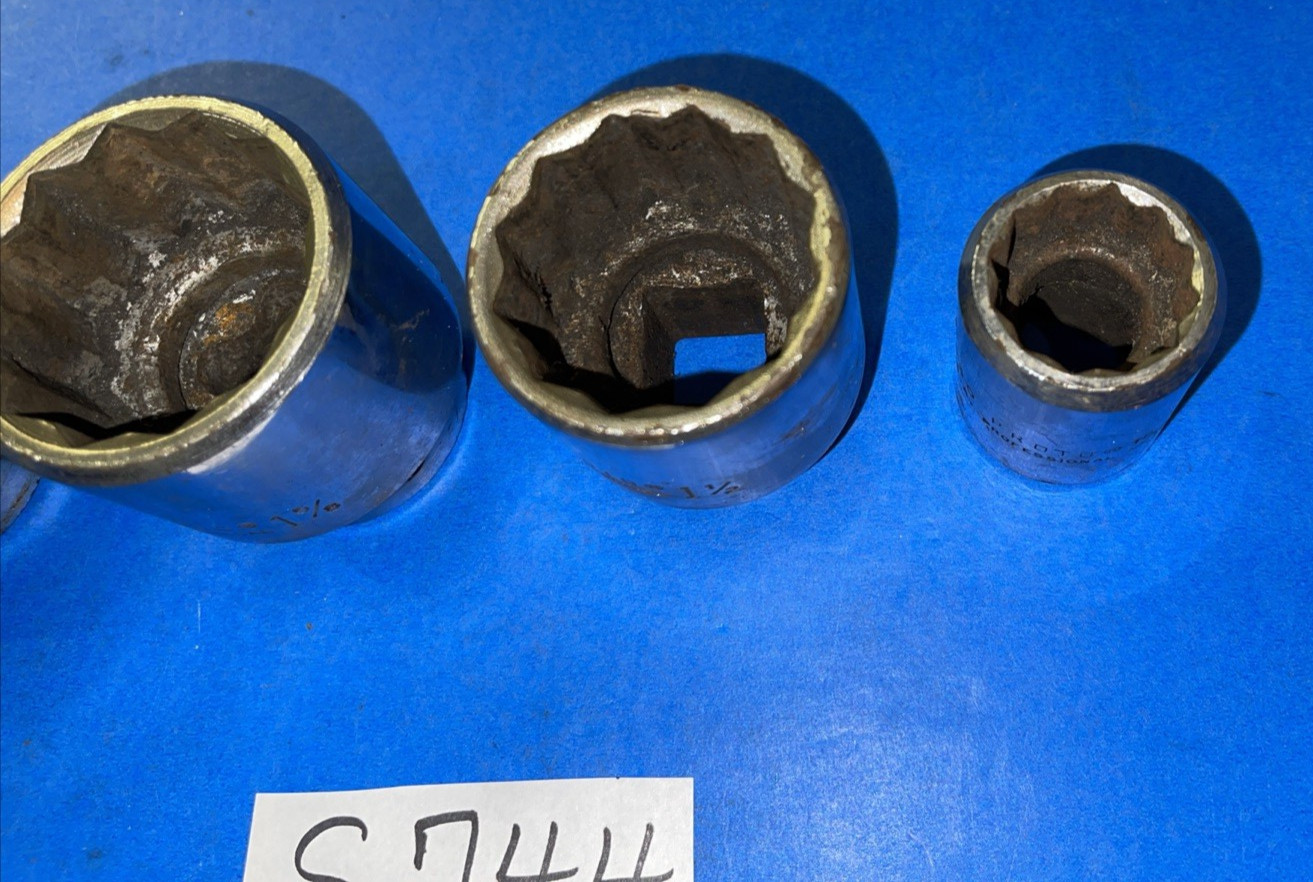 PROTO TOOLS 4 PIECE 3/4 DRIVE SAE. CHROME SOCKETS 15/16, 1-1/2, 1-5/8, 2-1/4