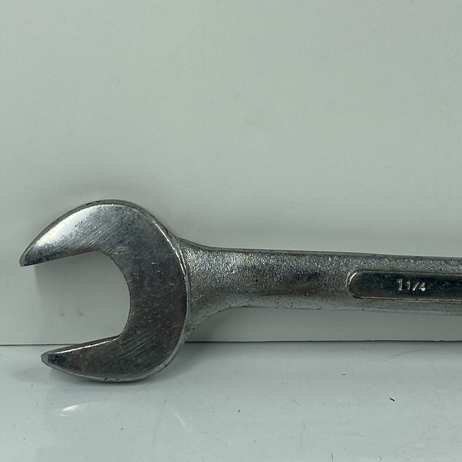 Drop Forged Alloy Steel 1-1/4 SAE 12 POINT COMBINATION WRENCH India