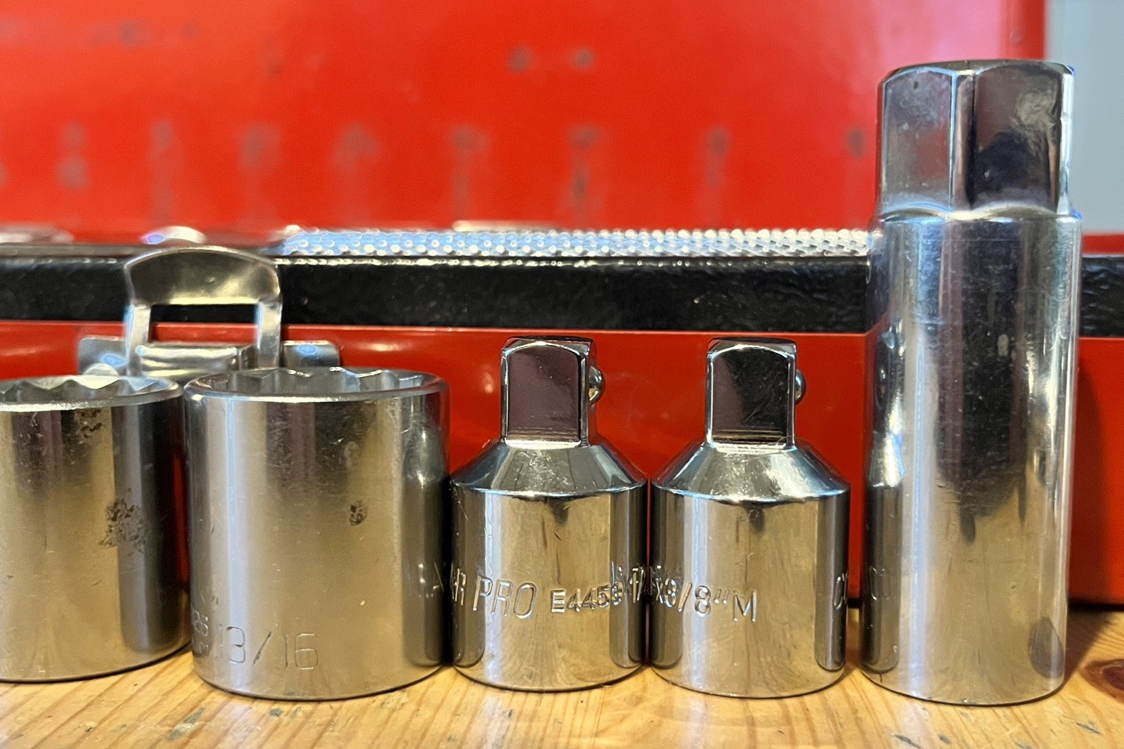 Lot of (20 pc) Cougar Pro by Wright Tools 3/8” Drive Ratchet Sockets – Most 12pt